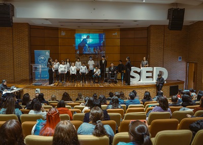 15 años de las Aulas Hospitalarias Voces y prácticas educativas que sanan