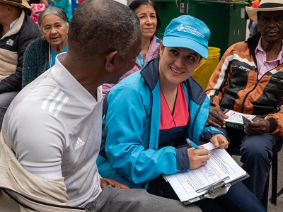 Por primera vez, 933 sectores de Bogotá están recibiendo atención y servicios de salud en sus casas