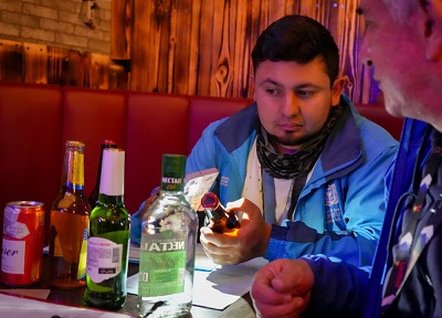 Bogotá refuerza control sanitario en Fin de Año: más de 18.600 litros de licor inspeccionados