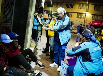 Distrito ofrece atención nocturna social y en salud a población en habitabilidad en calle