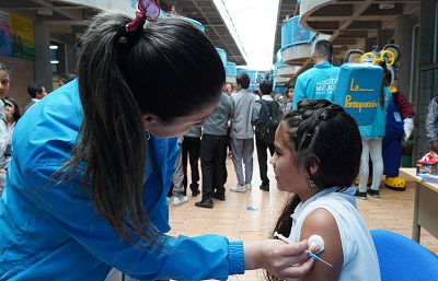 Más de 90.000 niños vacunados contra las hepatitis