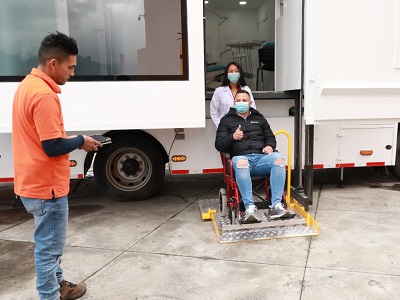 Bogotá entrega primera móvil de atención primaria en salud mental para acercar los servicios a la ciudadanía